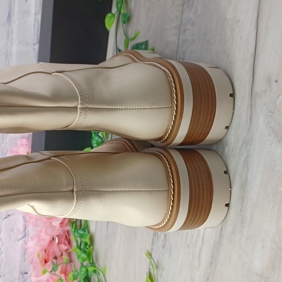 Arezzo Bailey Leather Tractor Boot NWOB - Picture 10 of 12